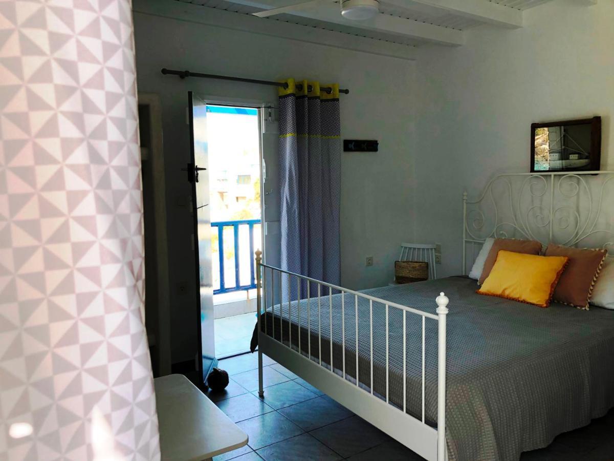 Salty Kisses And Sandy Toes Firopotamos Exterior foto